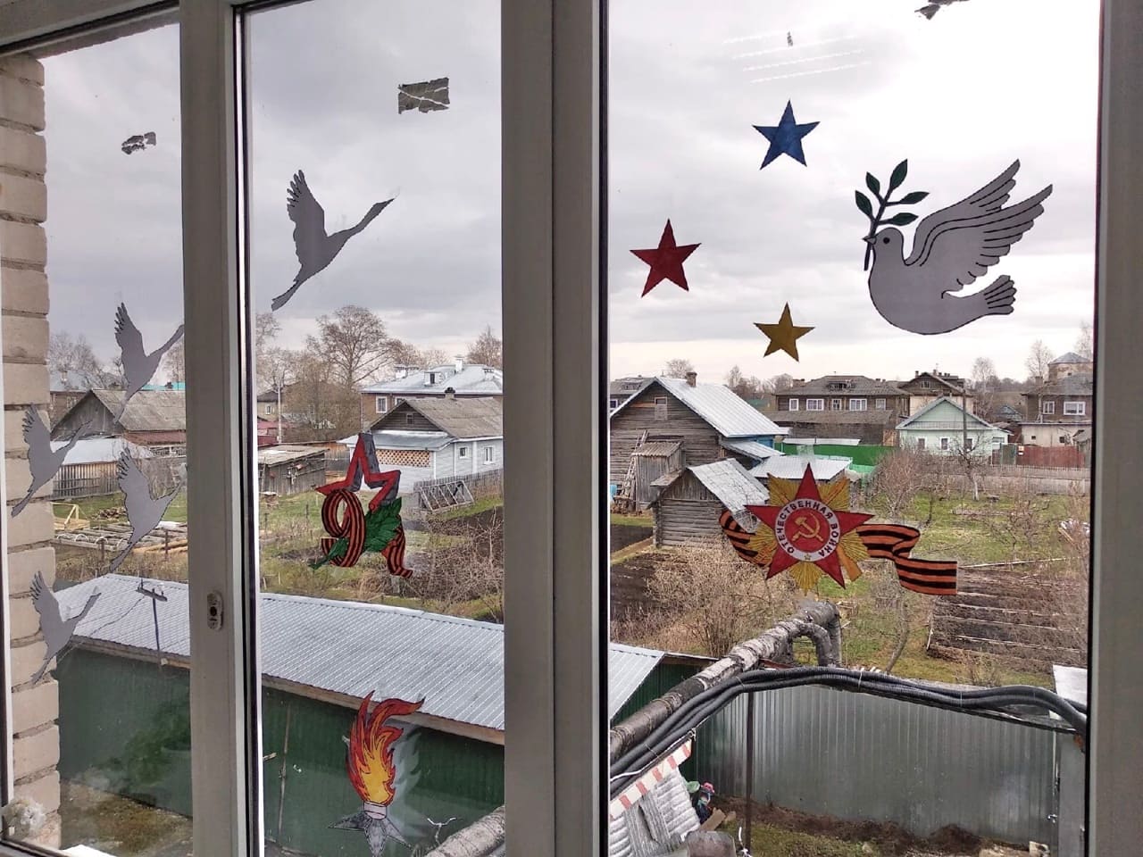 Наши воспитанники приняли участие в акции "Окна Победы"